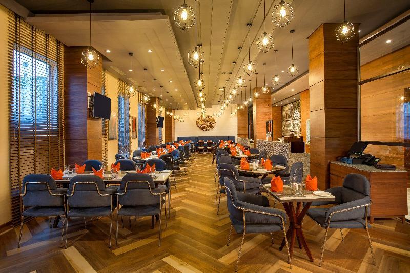 Holiday Inn Express Chennai Old Mahabalipuram Road Ngoại thất bức ảnh