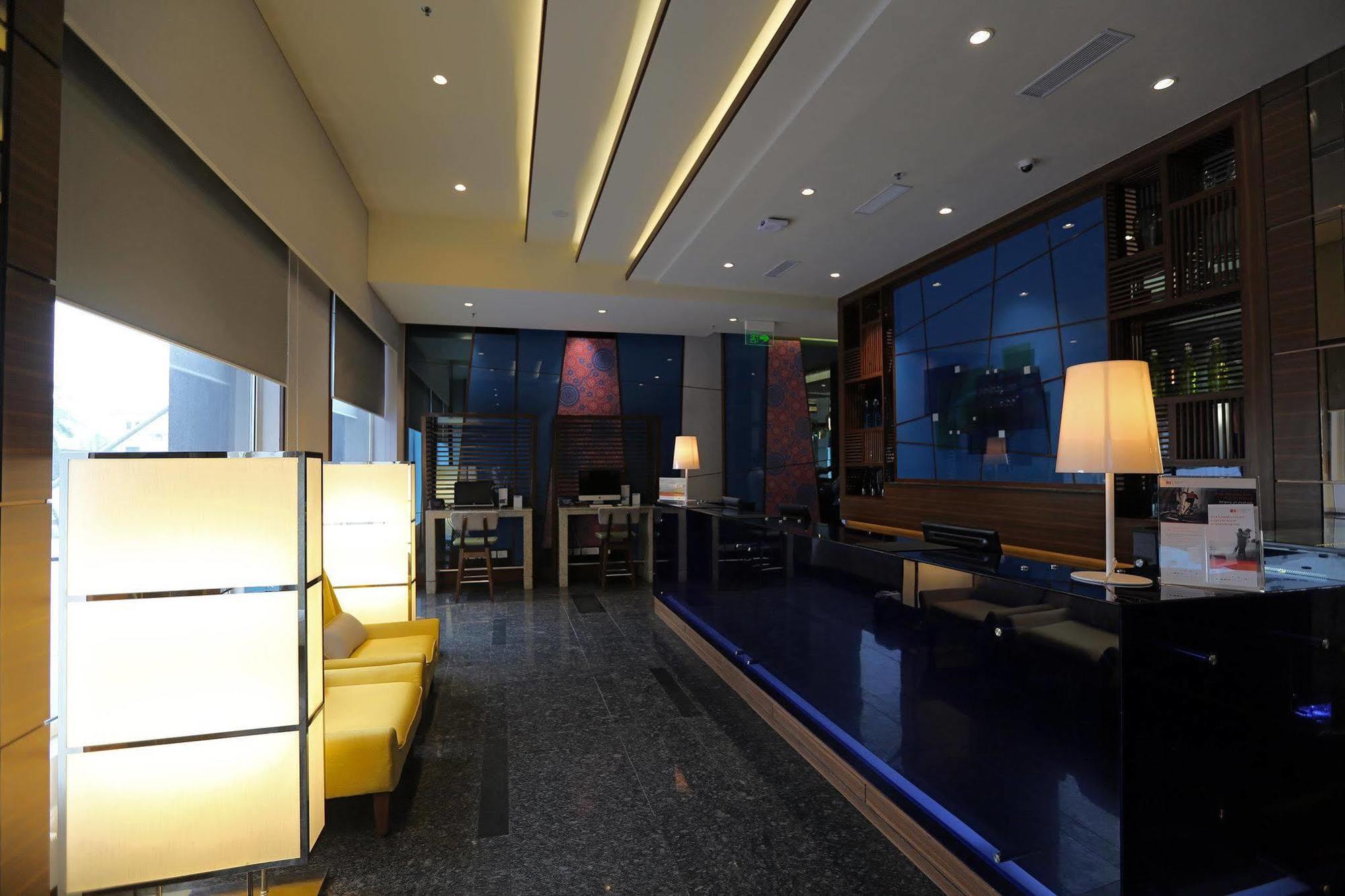 Holiday Inn Express Chennai Old Mahabalipuram Road Ngoại thất bức ảnh