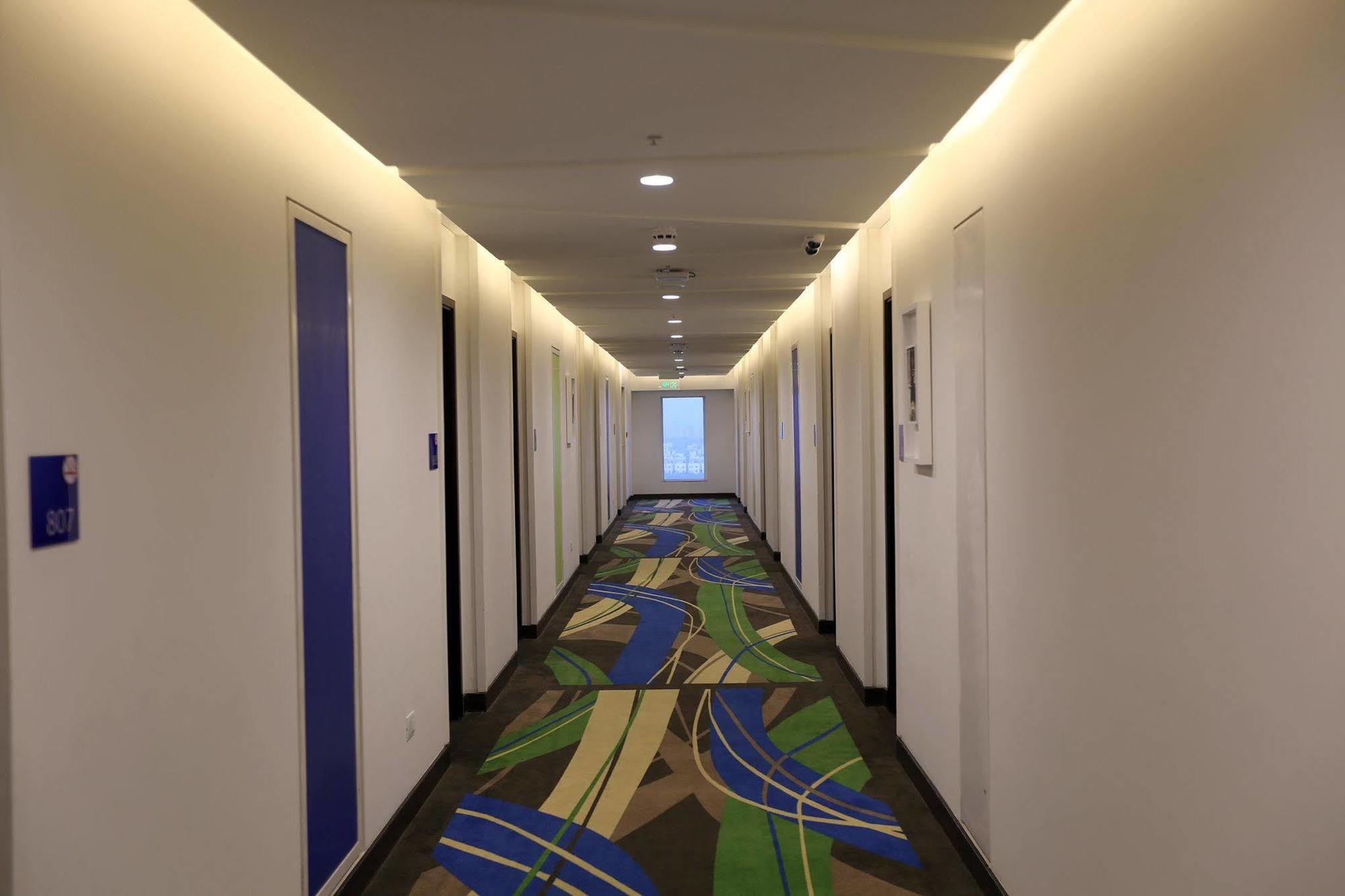 Holiday Inn Express Chennai Old Mahabalipuram Road Ngoại thất bức ảnh