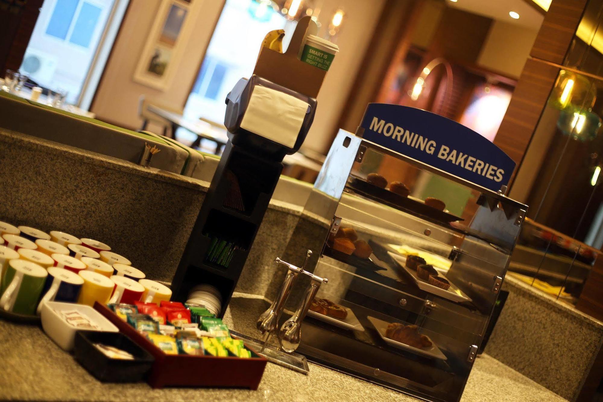 Holiday Inn Express Chennai Old Mahabalipuram Road Ngoại thất bức ảnh